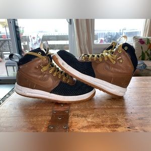 Nike Duck Boot Mens US Size 11.5